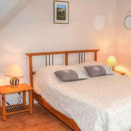 Rent this 3 bed townhouse on Rue de Montrésor in 37460 Villeloin-Coulangé, France