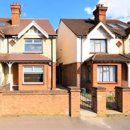 Rent this 3 bed duplex on Butties in 54 Woking Road, Guildford