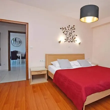 Rent this 2 bed apartment on Sheraton Dubrovnik Riviera Hotel in Šetalište dr. Franje Tuđmana, 20207 Srebreno