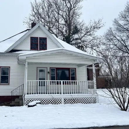 Buy this 2 bed house on Riveravenue in Streator, IL 61364
