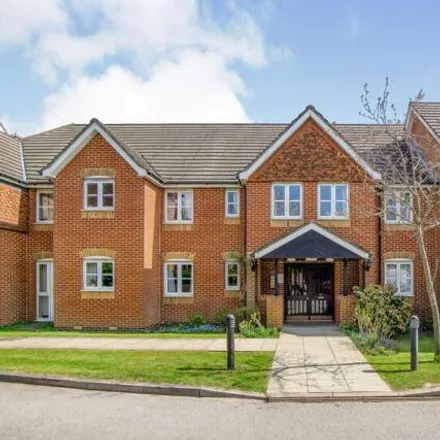 Buy this 2 bed apartment on Hillcroft Court in Chaldon Road, Caterham on the Hill
