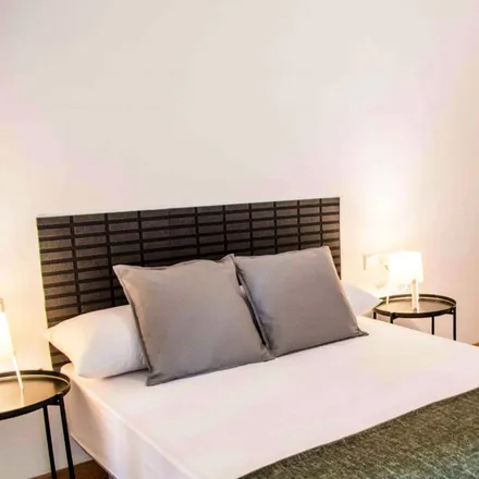 Rent this 1 bed room on Carrer del General San Martín in 1, 46004 Valencia