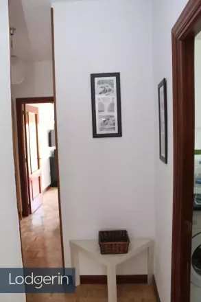 Image 2 - La Esquinita, Avenida de Nuestra Señora de Valvanera, 28025 Madrid, Spain - Room for rent