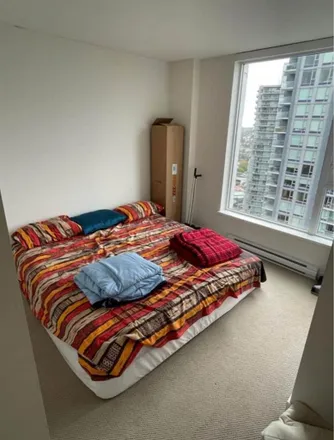 Rent this 1 bed room on Park Avenue in 100 Avenue, Surrey