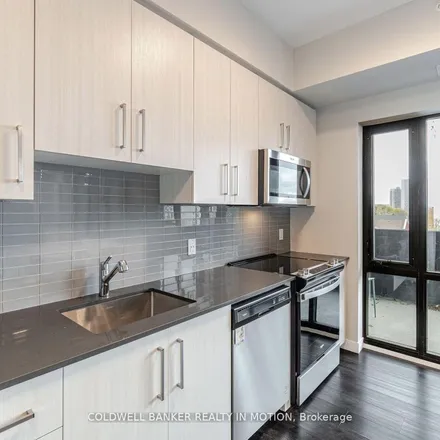 Image 2 - Platinum Condos, 15 Queen Street North, Hamilton, ON L8P 3R4, Canada - Apartment for rent