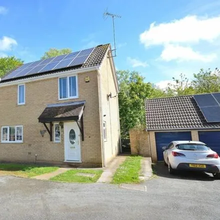 Buy this 3 bed house on Lakeside Drive in West Northamptonshire, NN3 5EL