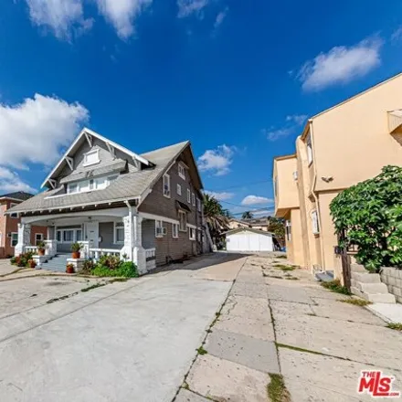 Buy this 7 bed house on Crenshaw & St Charles in Crenshaw Boulevard, Los Angeles