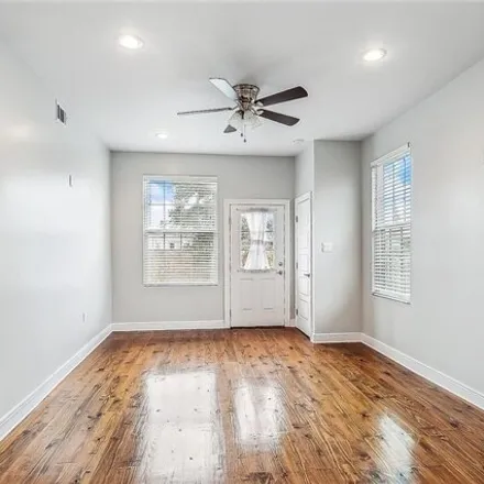 Image 7 - 4641 Clara Street, New Orleans, LA 70115, USA - House for sale