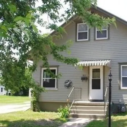 Buy this 4 bed house on 309 South 13th Avenue in Broken Bow, NE 68822