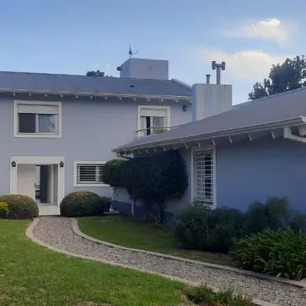 Rent this 4 bed house on Amadeo Avogadro 5892 in Villa Belgrano, Cordoba