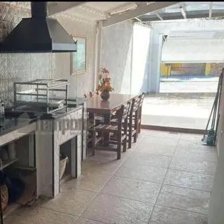 Buy this 3 bed house on Rua dos Trevos in Flórida, Praia Grande - SP