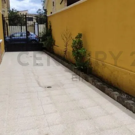 Buy this 4 bed house on Juan Carlos Lavalle N10-365 in 170803, Conocoto