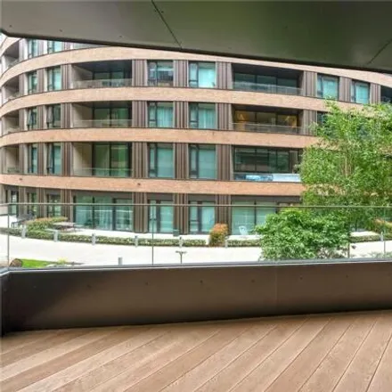 Image 2 - The Helios Courtyard, Wood Lane, London, W12 7QT, United Kingdom - Room for rent