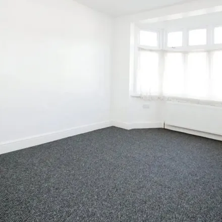 Rent this 3 bed apartment on Thornton Road in London, IG1 2ER
