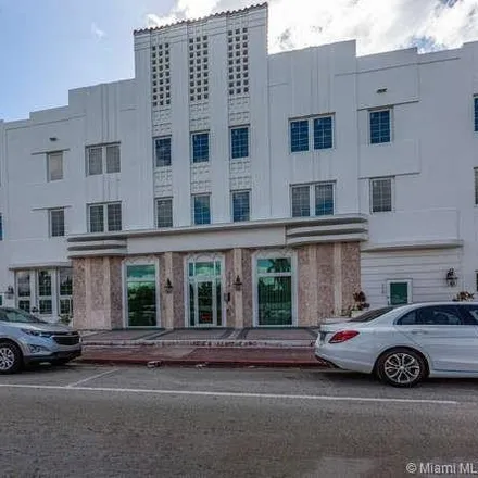 Buy this 1 bed condo on 3003 Indian Creek Drive in Miami Beach, FL 33140