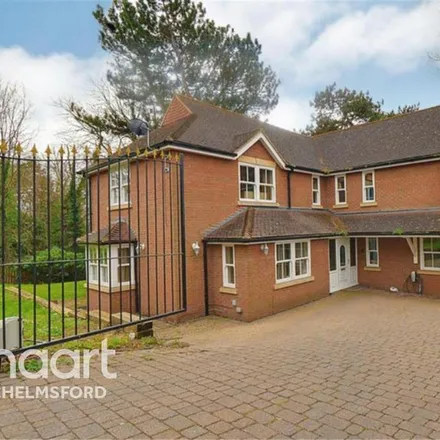 Rent this 5 bed house on Telford Place in Chelmsford, CM1 7RL