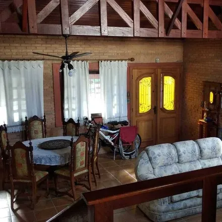 Rent this 3 bed townhouse on Águas de São Pedro in Região Metropolitana de Piracicaba, Brazil