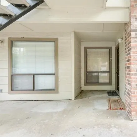 Buy this 2 bed condo on 1772 Crossing Place in Austin, TX 78741