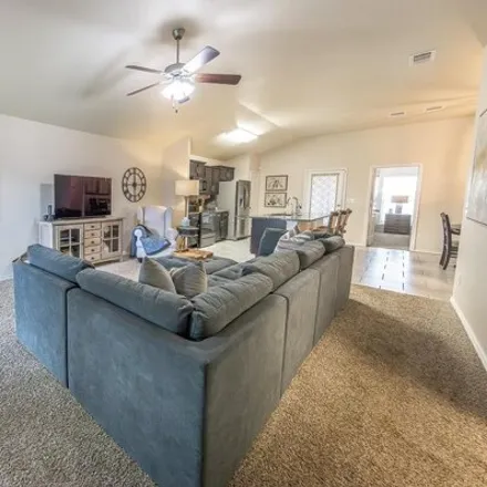 Image 4 - 10303 Valencia Ave, Lubbock, Texas, 79424 - House for sale
