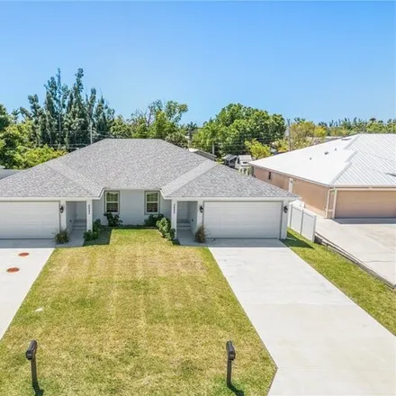 Buy this 6 bed house on 5691 Genesee Parkway in Lee County, FL 33922