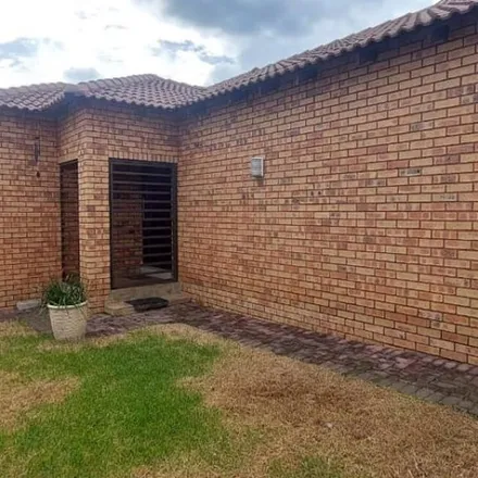 Rent this 3 bed townhouse on Paul Kruger Road in Southcrest, Alberton