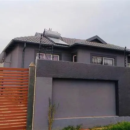 Image 5 - Prinus Avenue, Karenpark, Akasia, 0118, South Africa - Apartment for rent