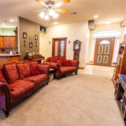 Image 7 - 11241 Larkin Lane, Midwest City, OK 73130, USA - House for sale