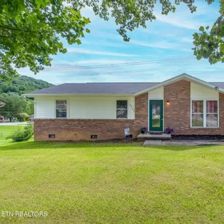 Buy this 3 bed house on 6927 Maize Dr in Knoxville, Tennessee