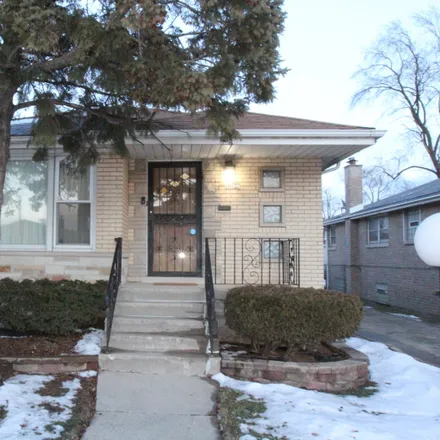 Image 2 - 10515 South Emerald Avenue, Chicago, IL 60628, USA - House for sale