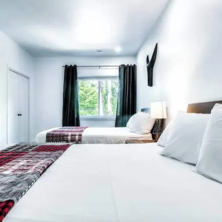 Rent this 1 bed house on Sainte-Marguerite-du-Lac-Masson in Ste-Marguerite-Du-Lac-Masson, QC J0T 1L0