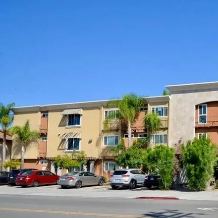 Buy this 2 bed townhouse on 1002 Robinson Avenue in San Diego, CA 92103