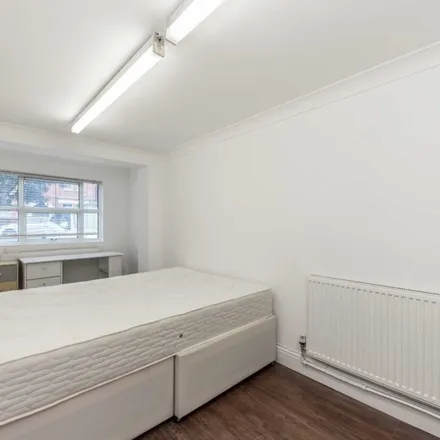 Rent this 4 bed apartment on Criel House in St. Leonard's Road, London