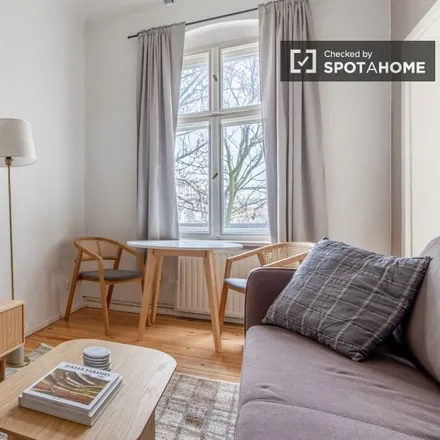 Rent this 1 bed apartment on Georg-Friedrich-Händel-Gymnasium in Frankfurter Allee 6A, 10247 Berlin