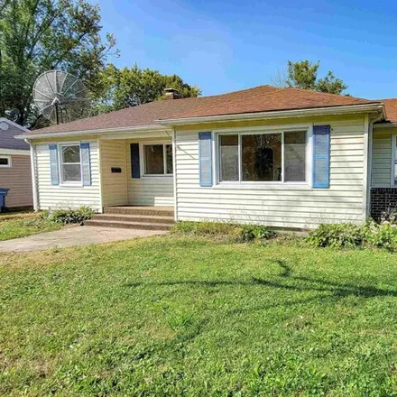 Buy this 2 bed house on North State Street in Flora, IL 62839