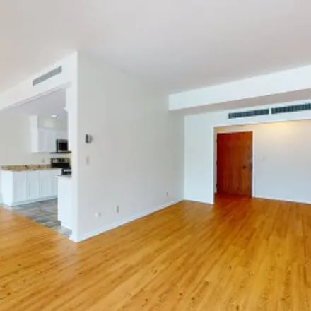 Buy this 1 bed apartment on #103,3540 James Avenue South in Calhoun Isles, Minneapolis