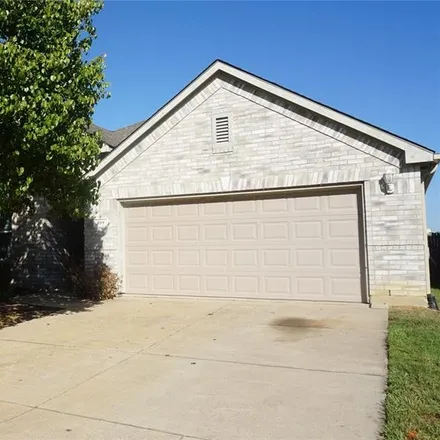 Rent this 3 bed house on 801 Bee Creek Lane in Fort Worth, TX 76112