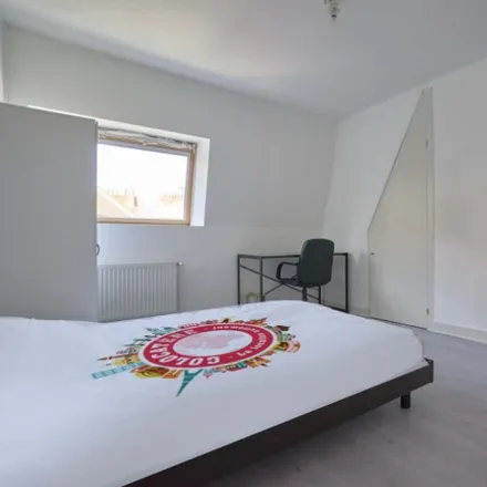 Rent this 5 bed room on 9 Rue de Bouvines in 59000 Lille, France