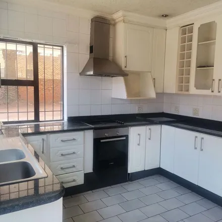 Image 5 - Sterre Road, Nancefield, Soweto, 1811, South Africa - Apartment for rent