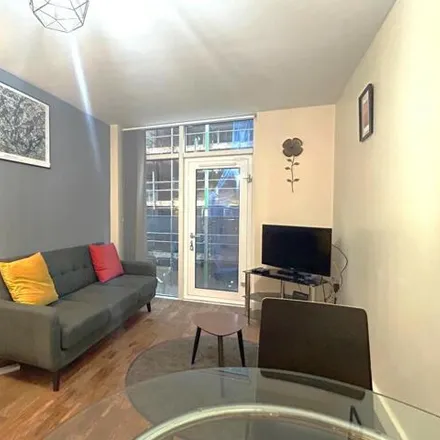 Image 5 - Pizza GoGo, 120 Charles Street, Leicester, LE1 1LB, United Kingdom - Apartment for sale
