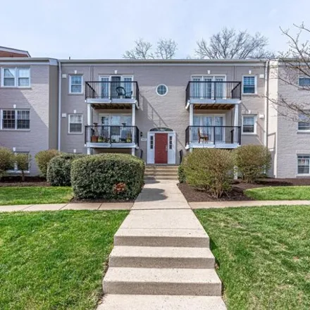 Rent this 1 bed condo on Old Pickett Road in Fairfax, VA 22031