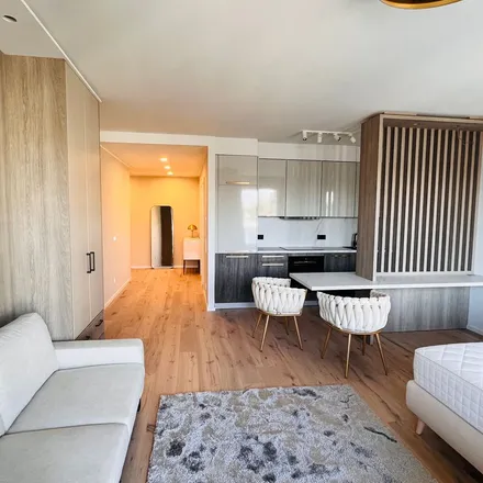Rent this 1 bed apartment on Kuhmühle 6 in 22087 Hamburg, Germany