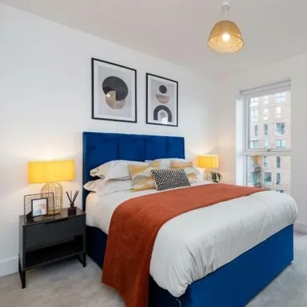 Image 2 - 20 Thames Road, London, E16 2ZG, United Kingdom - Apartment for rent