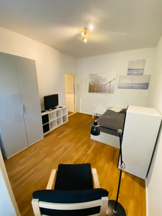 Rent this 1 bed apartment on Weserstraße 15 in 12047 Berlin, Germany