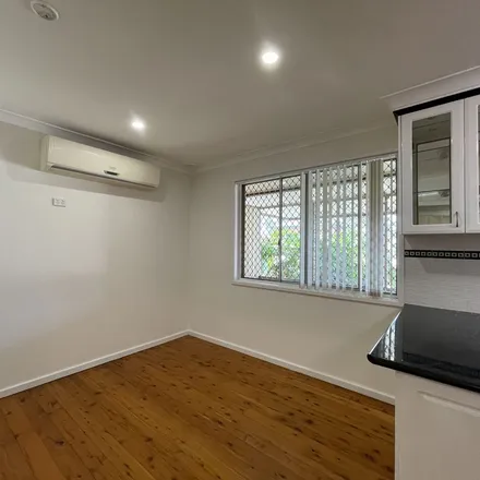 Image 2 - Astbury Street, New Lambton NSW 2305, Australia - Apartment for rent