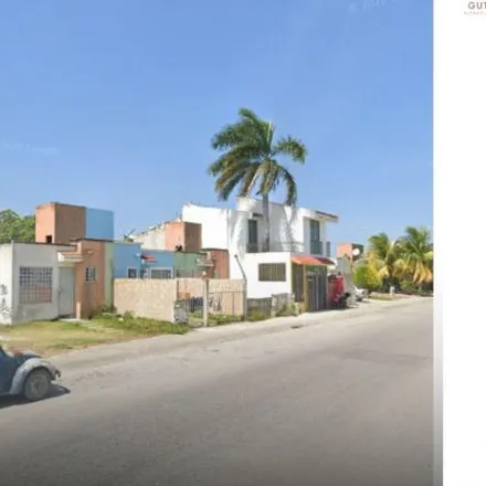 Buy this 2 bed house on Oxxo in Avenida Ixtepec, 77539 Cancún