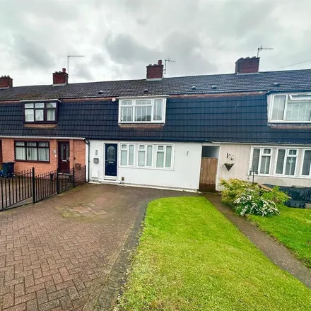 Rent this 3 bed townhouse on Heath Road in Dudley Wood, DY2 0AW