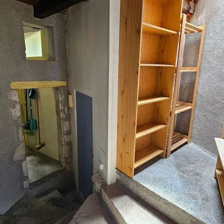 Rent this 3 bed apartment on 19 Rue du Petit Bonneveau in 86000 Poitiers, France