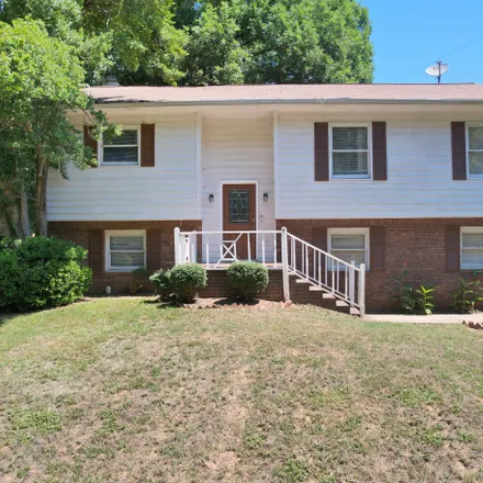 Buy this 4 bed house on 800 Hillside Drive in Gainesville, GA 30501