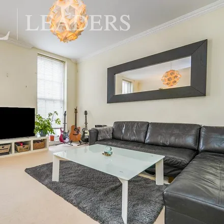 Image 3 - 54 Winchcombe Street, Cheltenham, GL52 2ND, United Kingdom - Apartment for rent