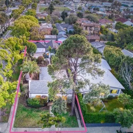 Buy this 3 bed house on 2567 Idaho Avenue in Santa Monica, CA 90403